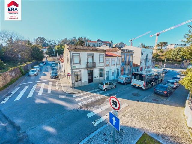 Apartment Studio / Porto, Campanhã