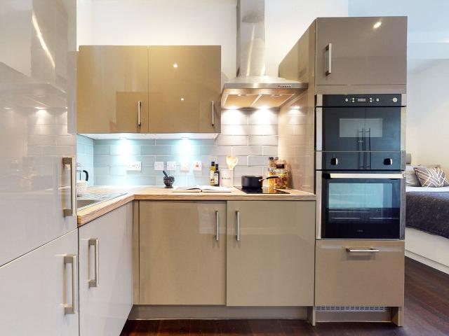 apartment Park Square Residence, 21 Park Square South, Leeds, LS1 2FJ, West Yorkshire, GB