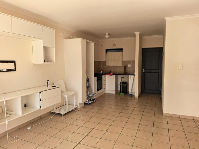 Apartment Parklands East