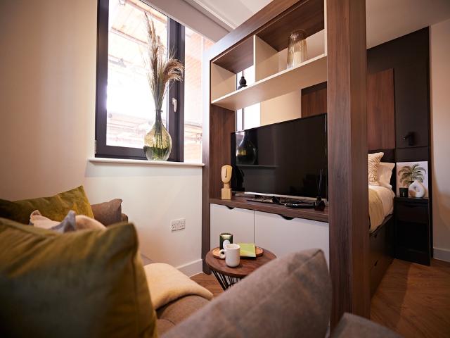 apartment Q Three Residence, 30 Westgate, Leeds, LS1 2FP, West Yorkshire, GB
