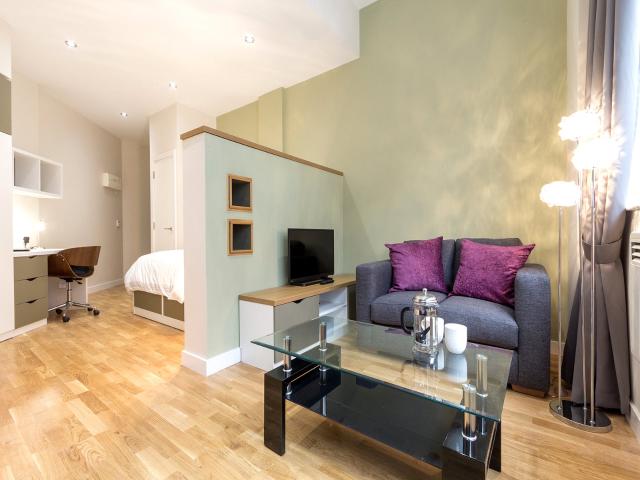 apartment Q Two Residence, 25 Queen Street, Leeds, LS1 2FH, West Yorkshire, GB