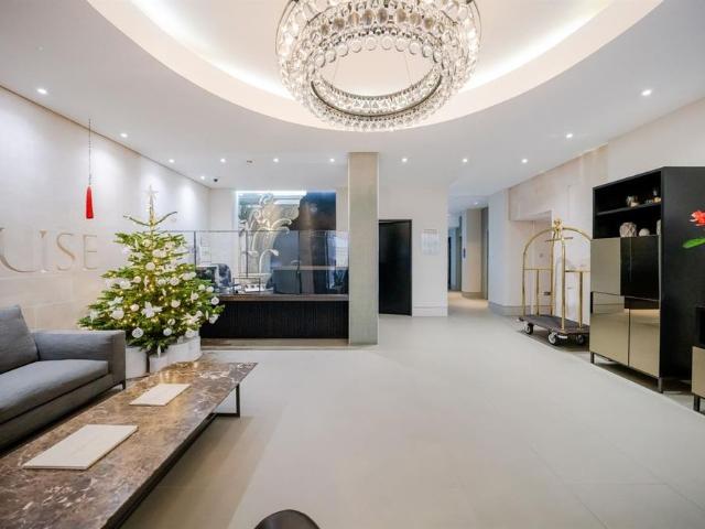 Apartment, Roman House, Wood Street, London