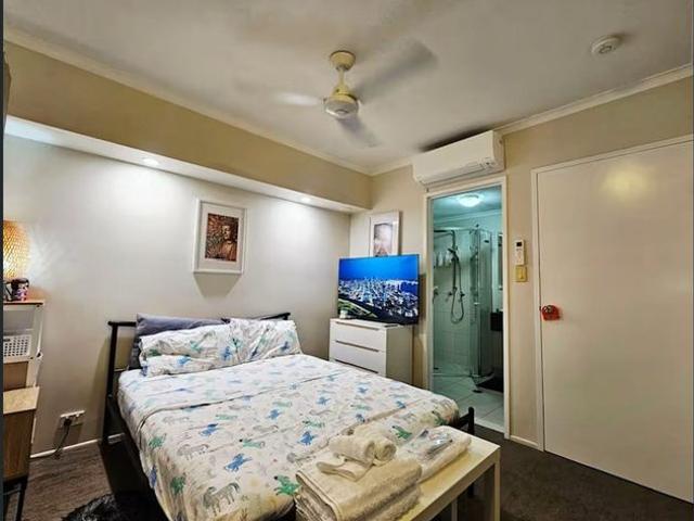 Apartment Room in Shared Space with Communal Pool