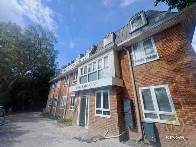 apartment West Street, Fareham