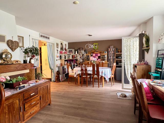 Apartment with 4.5 rooms for rent in Chemin des Barrières 39 | dreamo. Ch