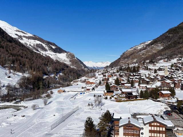 Apartment with 4.5 rooms on sale in Evolène 107 m² | dreamo. Ch