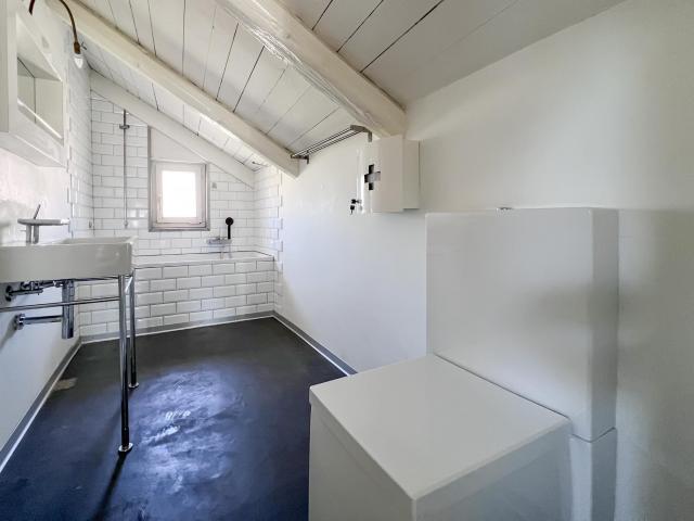 Apartment with 4.5 rooms on sale in Fontaines 159 m² | dreamo. Ch