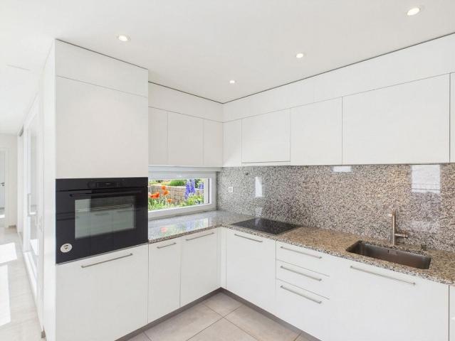 Apartment with 4.5 rooms on sale in Gorduno 118 m² | dreamo. Ch