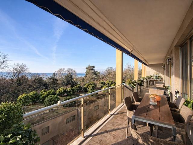 Apartment with 7 rooms on sale in Lausanne 265 m² | dreamo. Ch