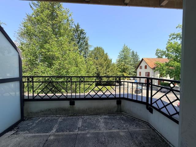Apartment with 7 rooms on sale in Le Grand Saconnex 210 m² | dreamo. Ch