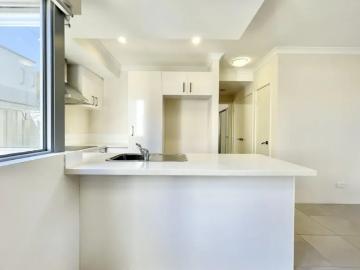 Apartment for sale in Rivervale - Equipped kitchen