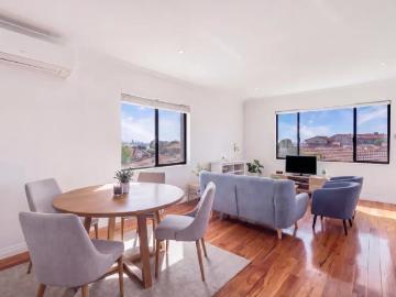 Western Australia - Balcony, Air conditioning