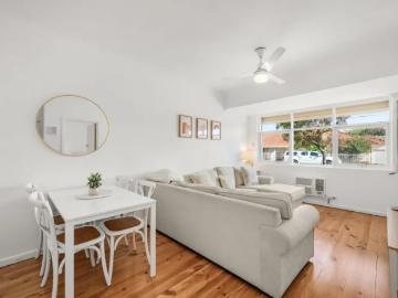 apartment with 2 bedroom, Glenelg East ES102088639