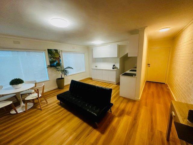 For Rent 2 Bedroom Apartment Essendon VIC DS102760937