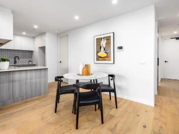 For Rent 2 Bedroom Apartment MOORABBIN VIC DS82560224