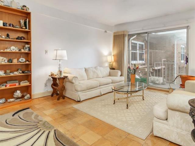 apartment with 2 bedroom, Rockville Centre NY ELS72692222