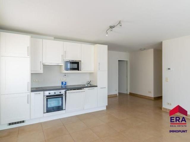 Apartment with 2 bedrooms and terrace in the center of Tiene