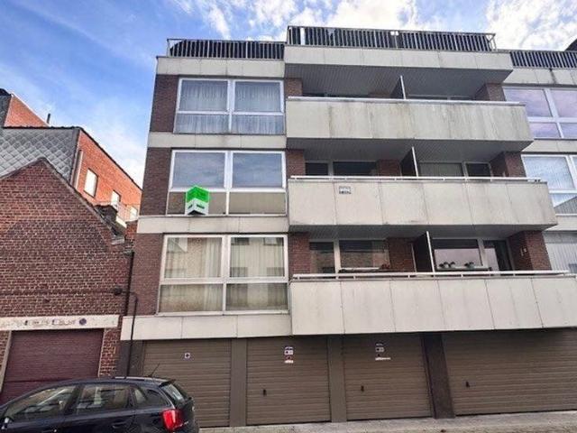 Apartment with 2 bedrooms, 2 terrasses and garage