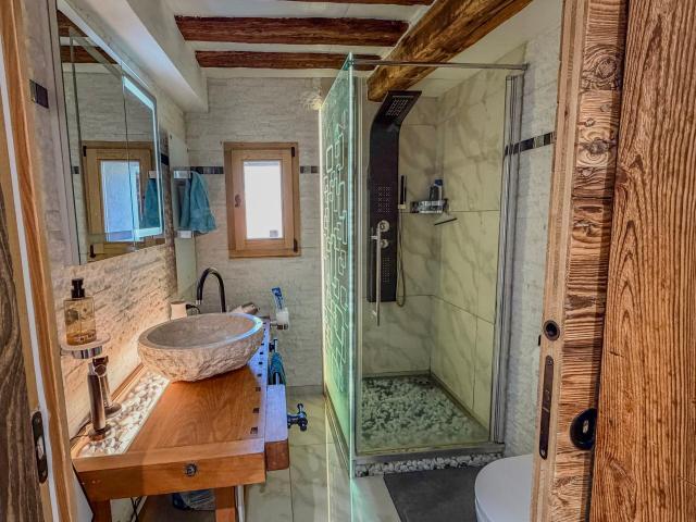 Apartment with 2.5 rooms on sale in Chalais 73 m² | dreamo. Ch