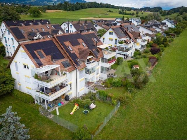 Apartment with 2.5 rooms on sale in Gossau ZH 84 m² | dreamo. Ch