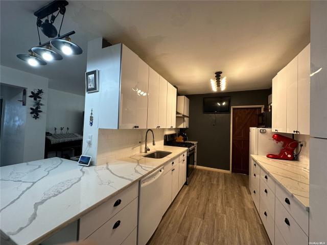 apartment with 3 bedroom, Bayside NY ELS72692159