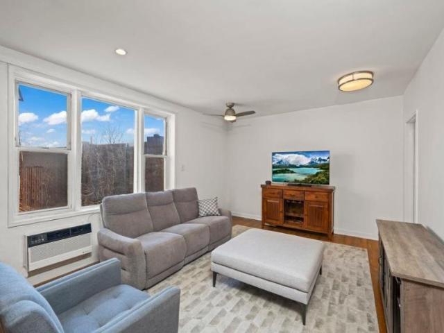 apartment with 3 bedroom, BROOKLYN NY DS97624838