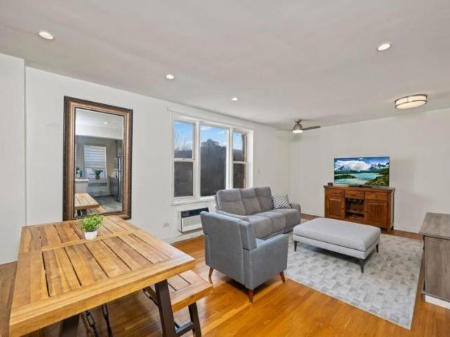 apartment with 3 bedroom, BROOKLYN NY ES97624838