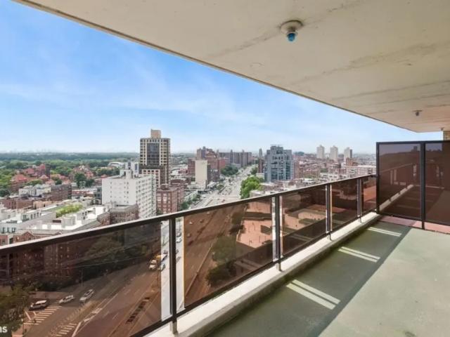 apartment with 3 bedroom, Forest Hills NY ES102752791