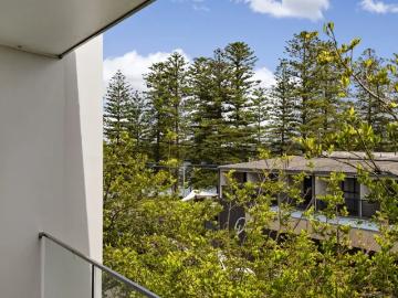 Speers Point, Newcastle - Balcony, Equipped kitchen