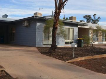 apartment with 3 bedroom, Roxby Downs SA 5725 DLS101909122