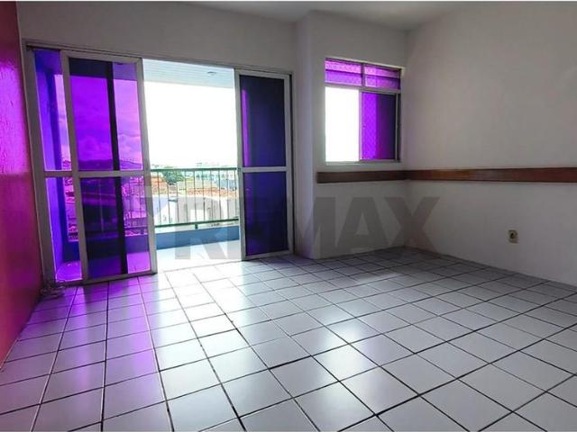 Apartment with 3 bedrooms and leisure facilities in Arruda 66m²