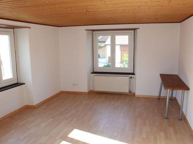 Apartment with 3 rooms for rent in Courchapoix Ref 856.1.1012 | dreamo. Ch