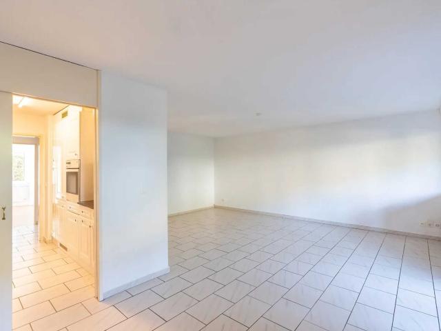 Apartment with 3.5 rooms on sale in Spreitenbach 74 m² | dreamo. Ch