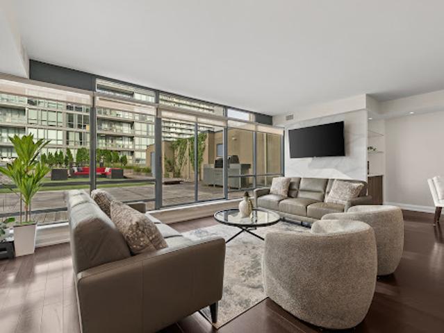 Apartment with terrace