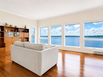 Apartment with terrace