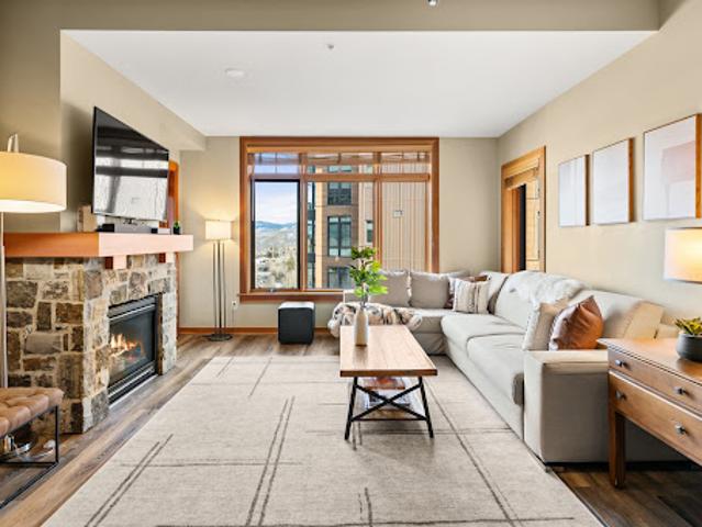 Apartment with terrace