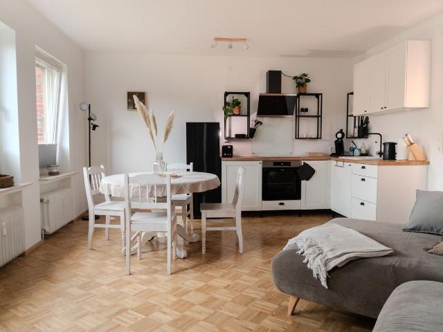 Apartment with Weser view, Bremen Amsterdam Apartments for Rent