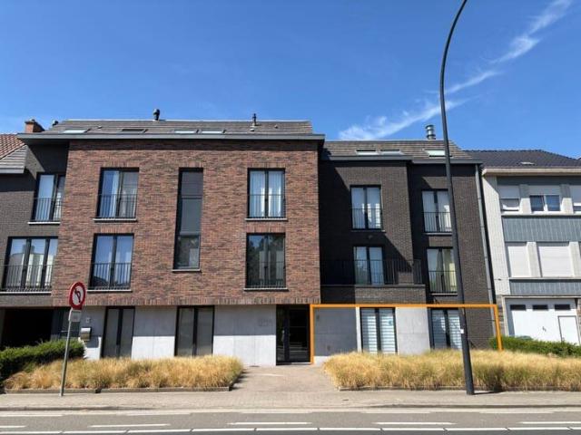 Apartment with a terrace and garage