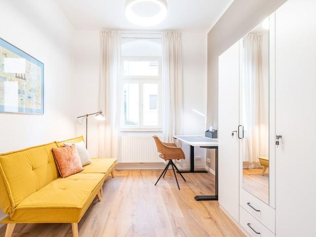 Apartment with a view over the Elbe valley in the north of Dresden, Dresden Amsterdam Apartments for Rent