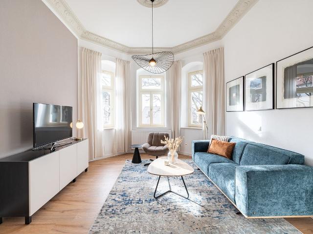Apartment with a view over the Elbe valley in the north of Dresden, Dresden Amsterdam Apartments for Rent