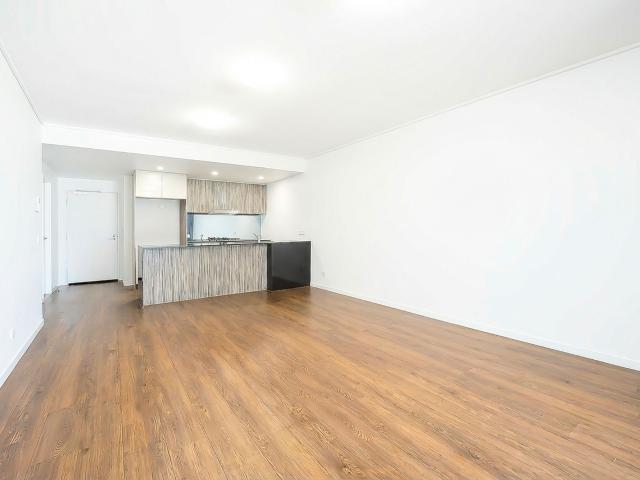APARTMENT WITH GARDEN VIEW