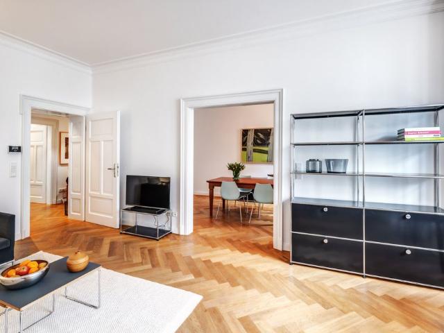 Apartment with ideal layout in Neuhausen