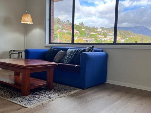 Apartment with Mountain Views!
