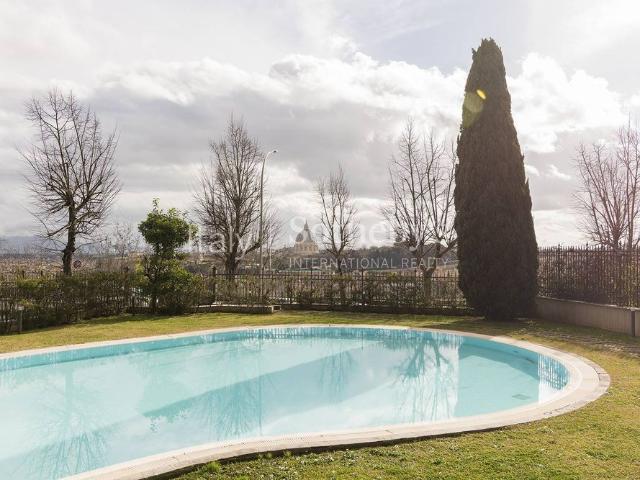Apartment with panoramic view on Saint Peter's Dome