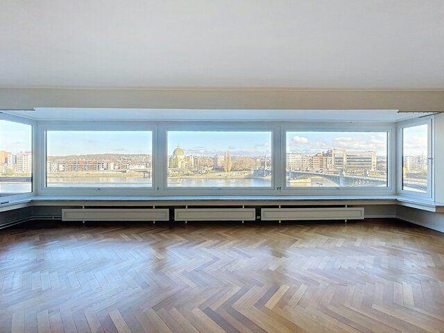 Apartment with stunning view