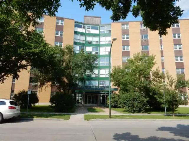 Apartment Winnipeg MB 105149202