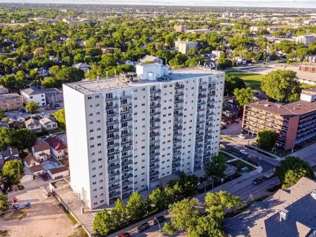 Apartment Winnipeg MB 105394608