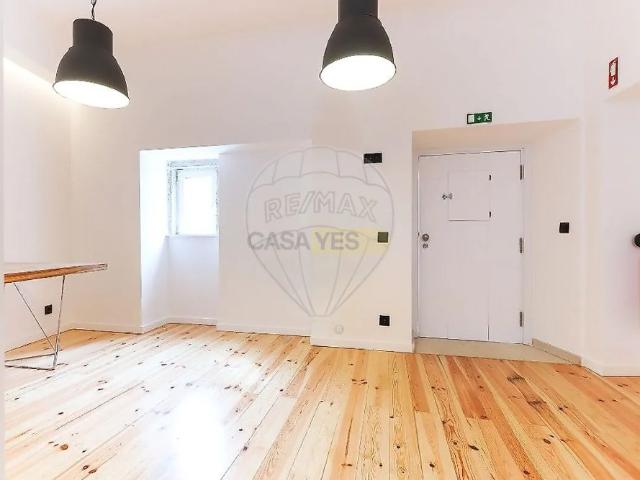 Apartment T0 in Oeiras e São Julião da Barra, Paço de Arcos e Caxias, Oeiras
