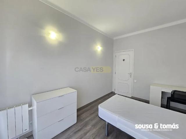 Apartment T0 in Leiria, Pousos, Barreira e Cortes, Leiria