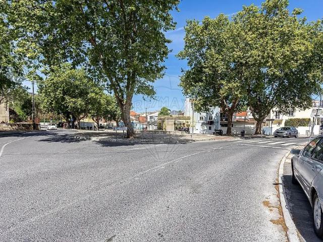 Apartment T0 in Queluz e Belas, Sintra